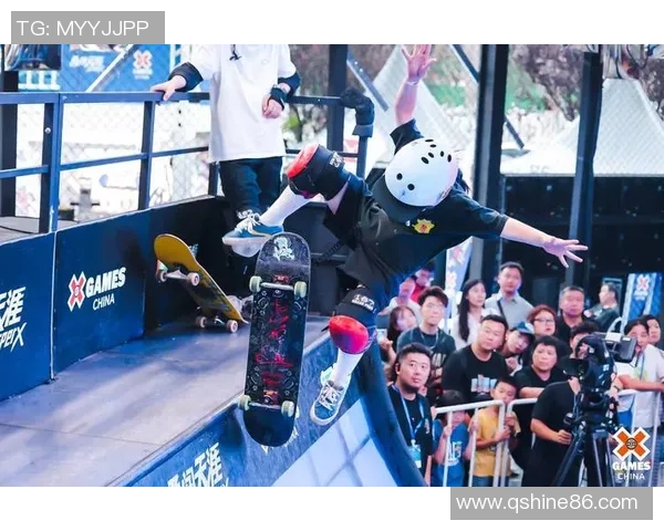 杭州滑板队与武汉滑板队赛后复盘意识碰撞与战术分析 杭州滑板队与武汉滑板队赛后复盘意识碰撞与战术分析